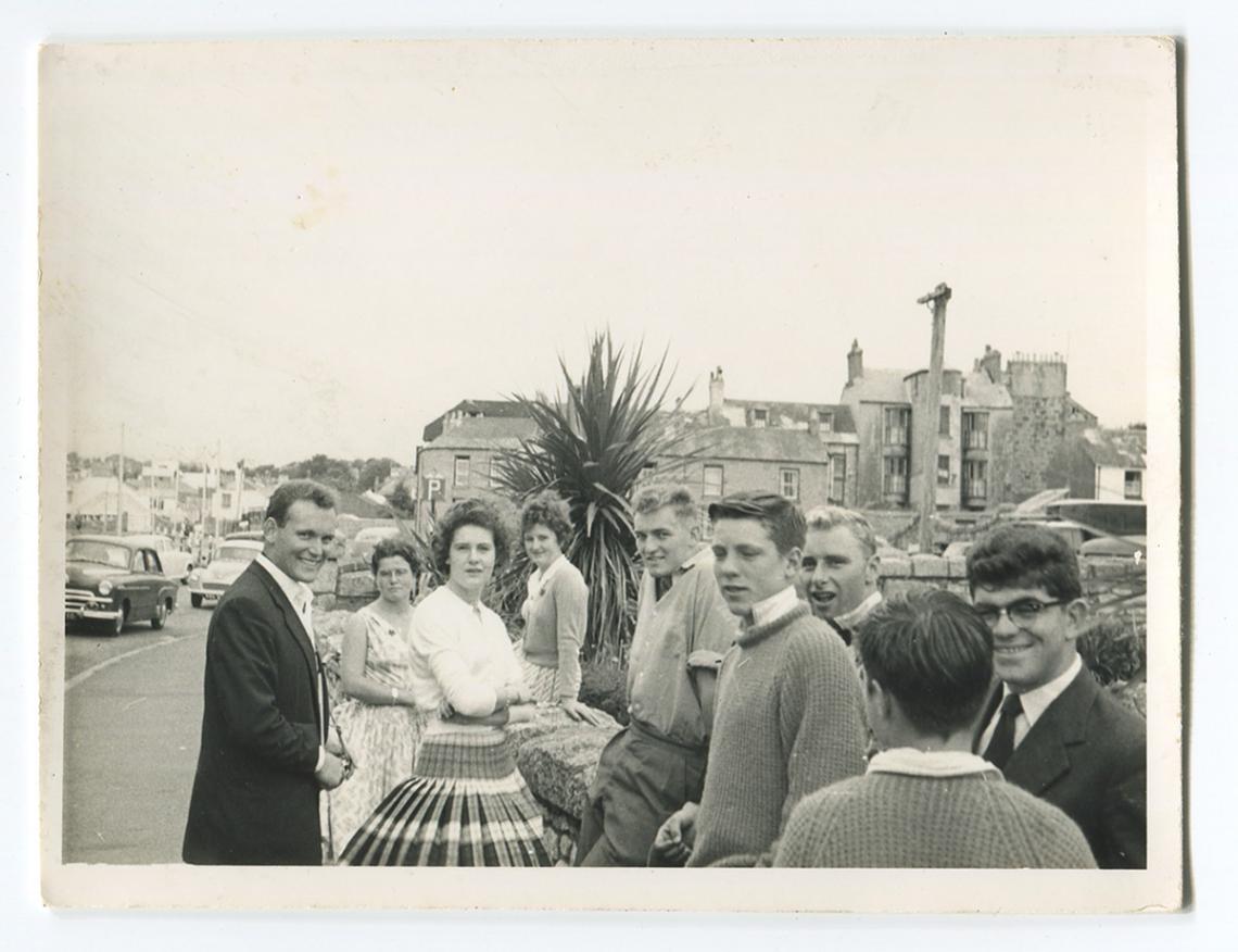 Water polo final supporters
