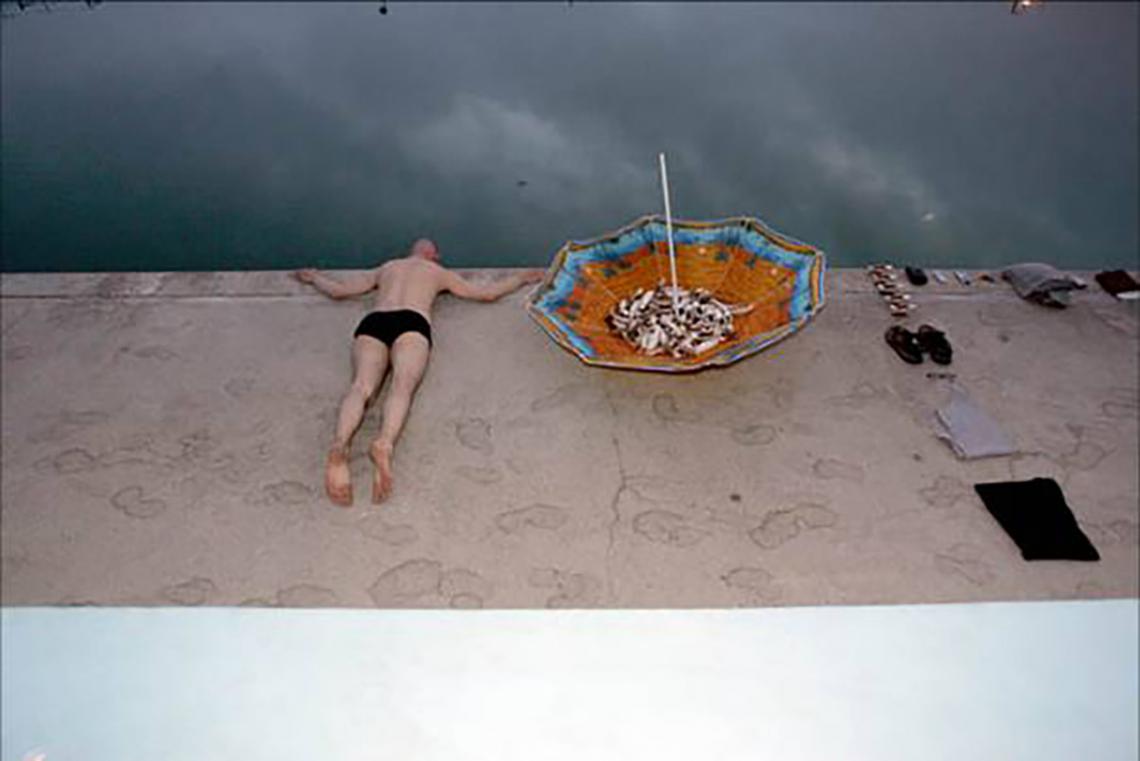 Live art at the pool - umbrella 2