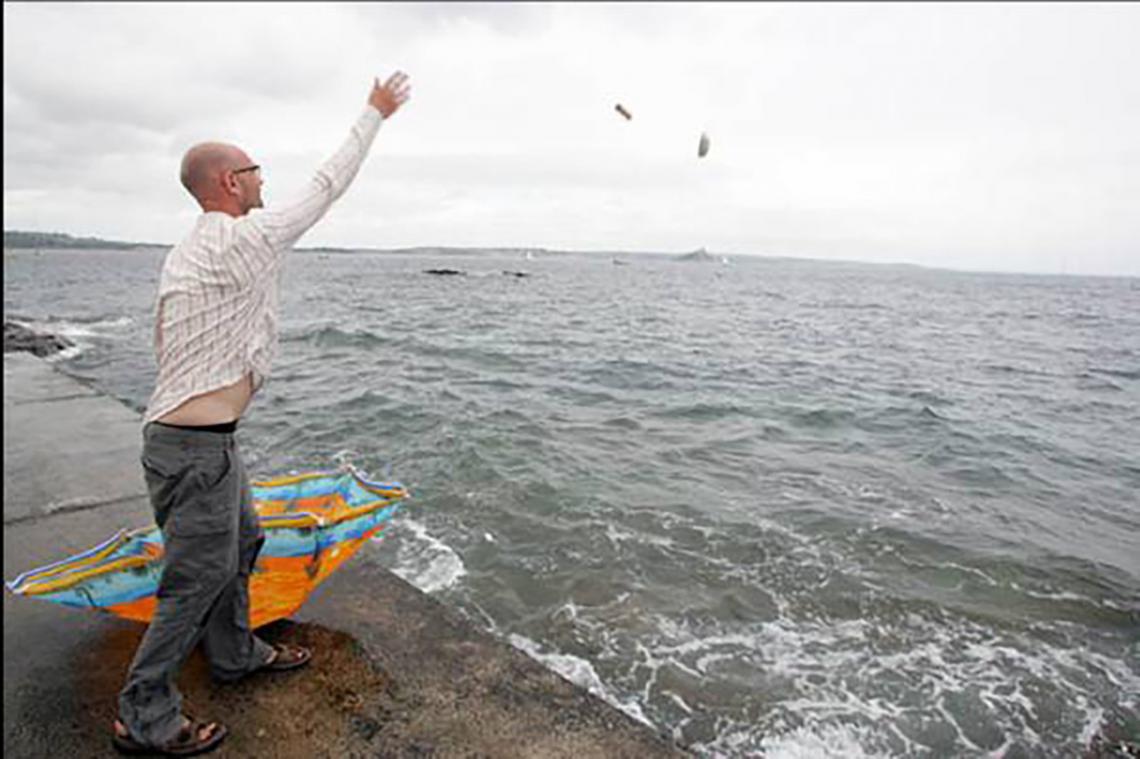 Live art at the pool - umbrella 5