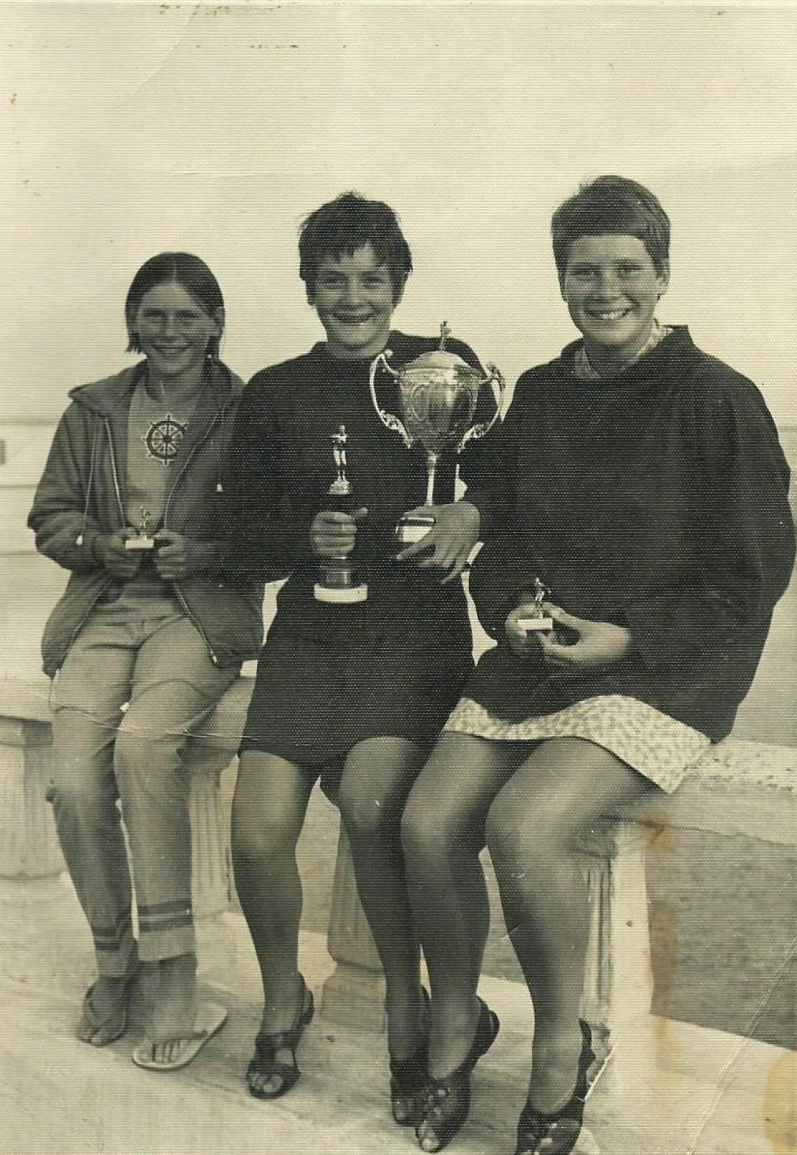 1967 Liz Jilbert 3rd in long distance swim with Liz Cooper, Andrea Kierl