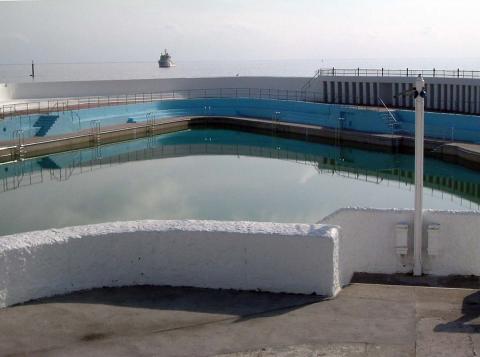 Jubilee Pool and open sea